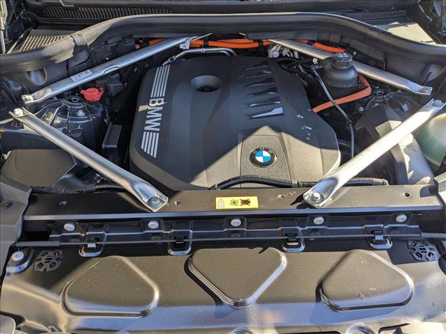 New 2026 BMW X5 xDrive50e w/ Executive Package image 18