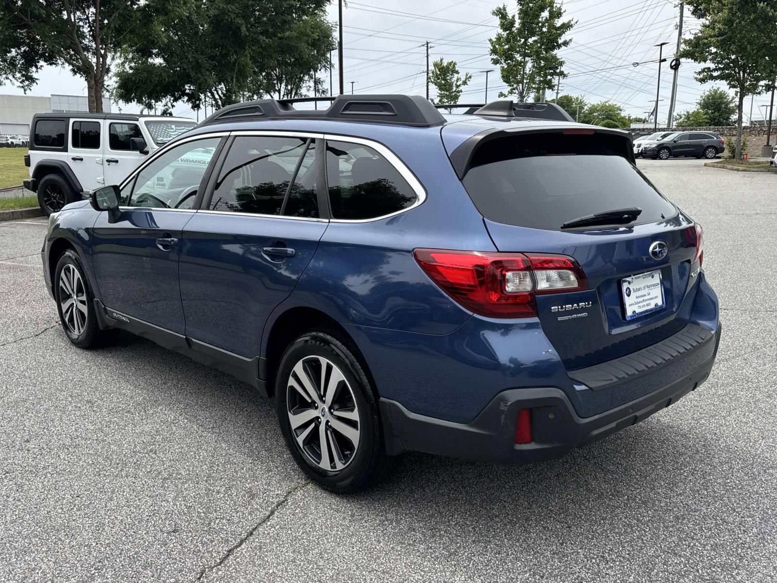 Used 2019 Subaru Outback 2.5i Limited AWD/4WD image 5