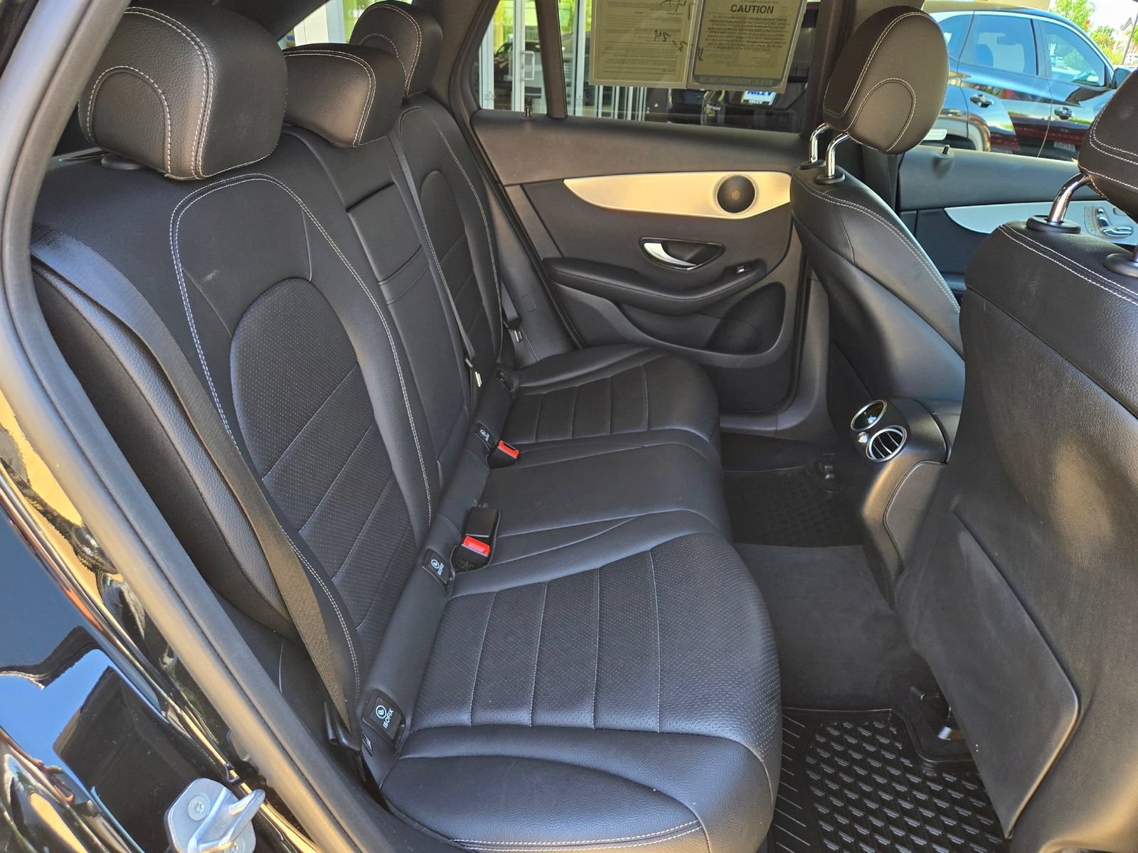 Used 2021 Mercedes-Benz GLC 300 image 27