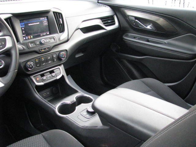 Used 2024 GMC Terrain SLE AWD/4WD image 8