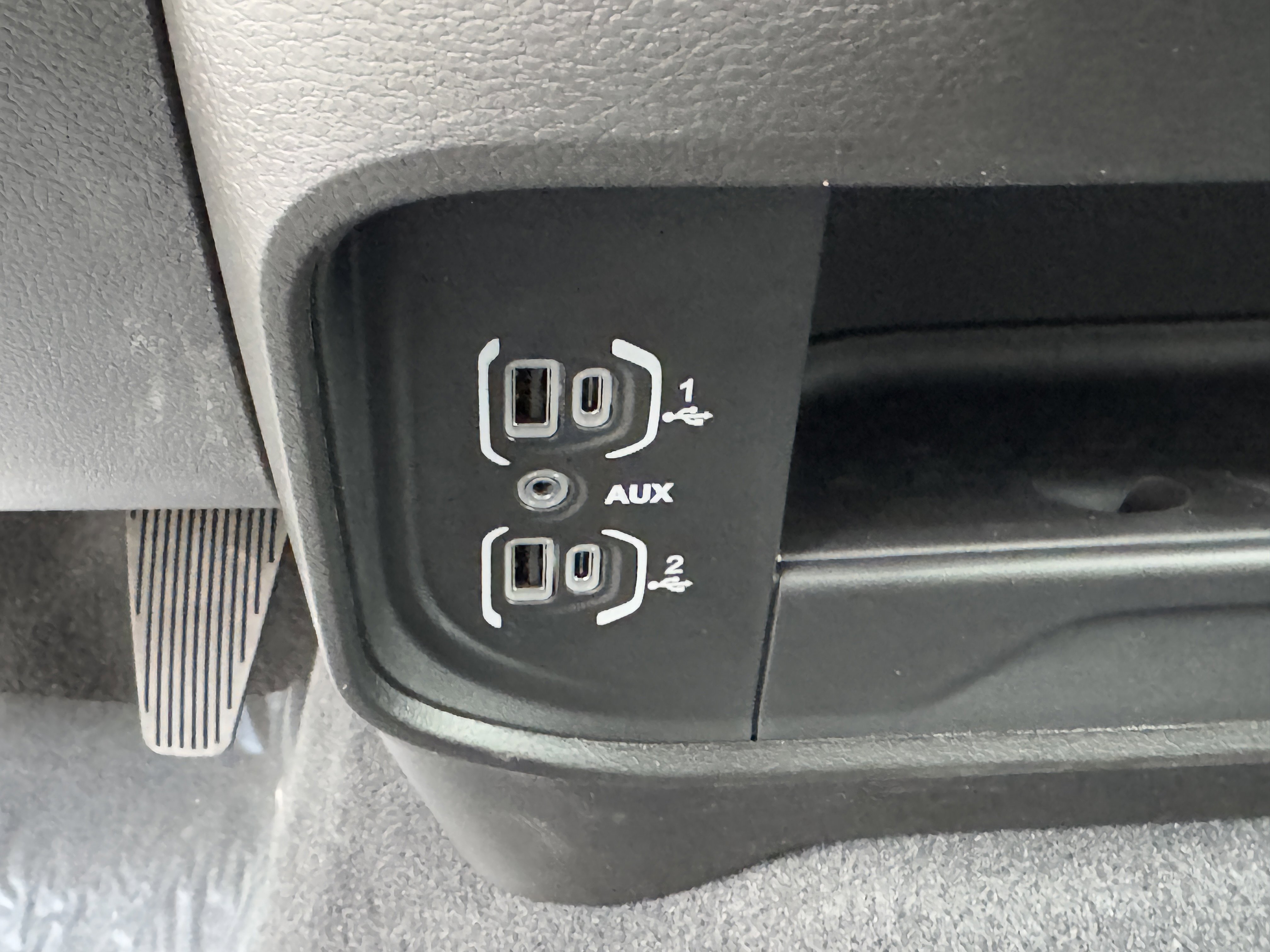 New 2025 RAM 2500 Big Horn image 30