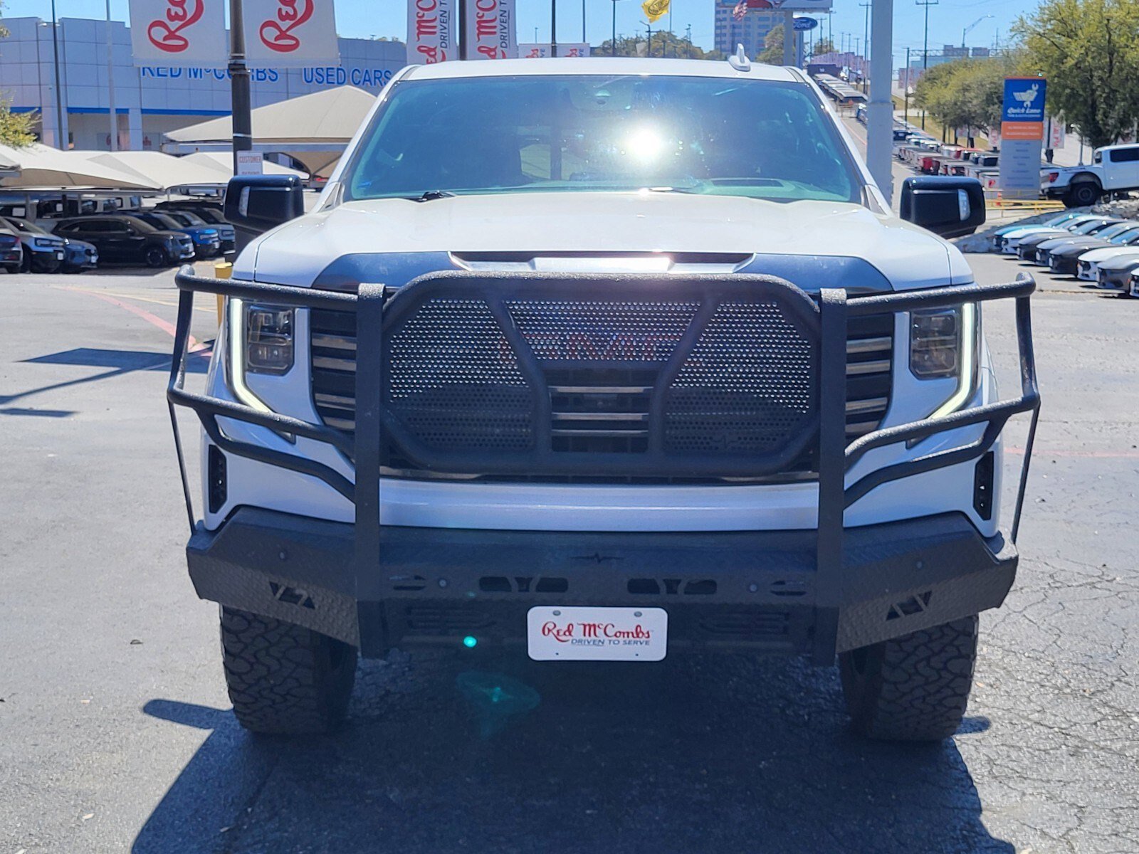 Used 2023 GMC Sierra 1500 AT4 w/ AT4 Premium Package image 9