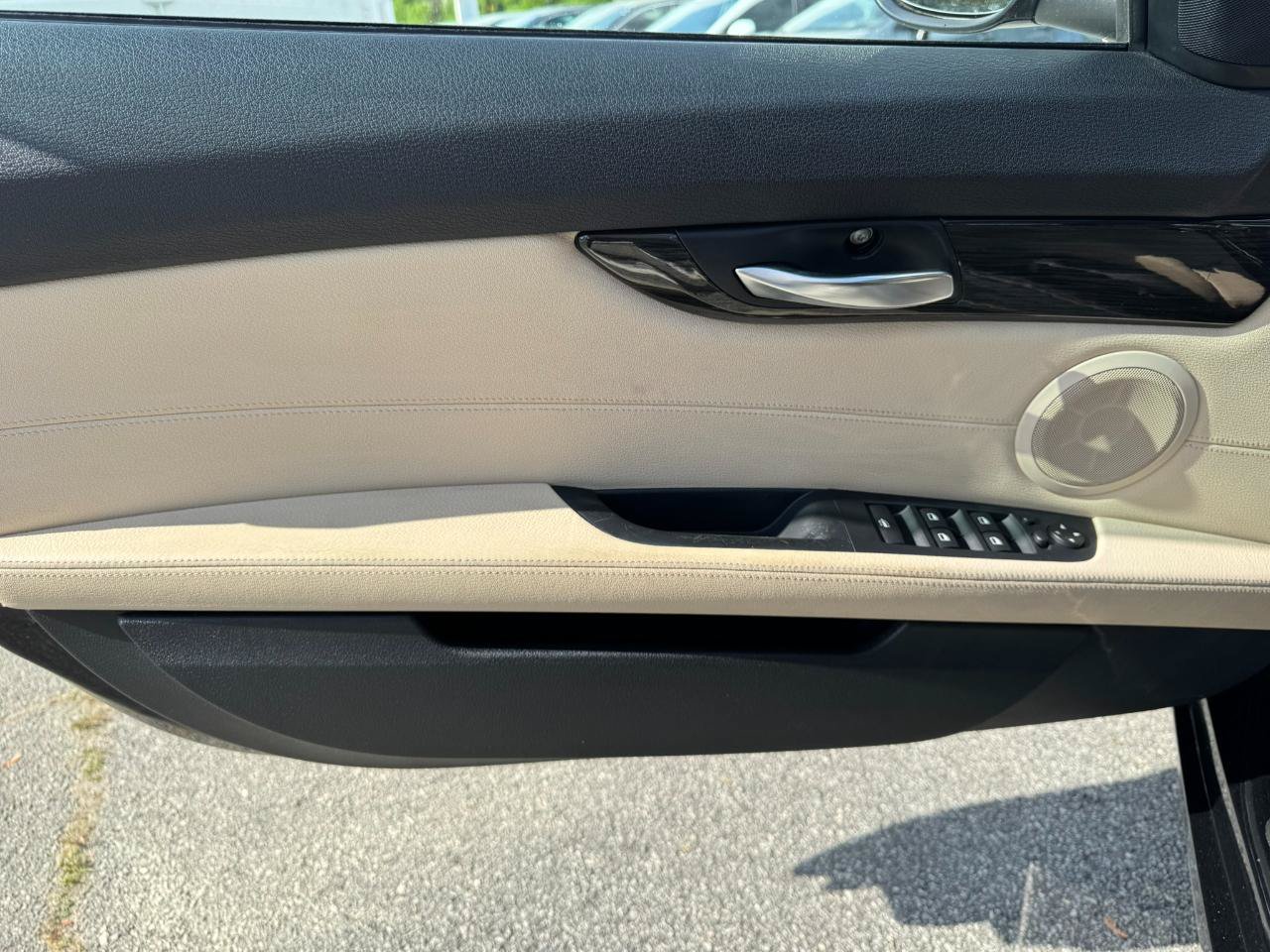 Used 2016 BMW Z4 sDrive28i RWD image 17