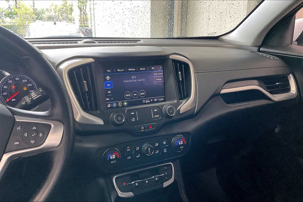 Used 2024 GMC Terrain SLT AWD/4WD image 10