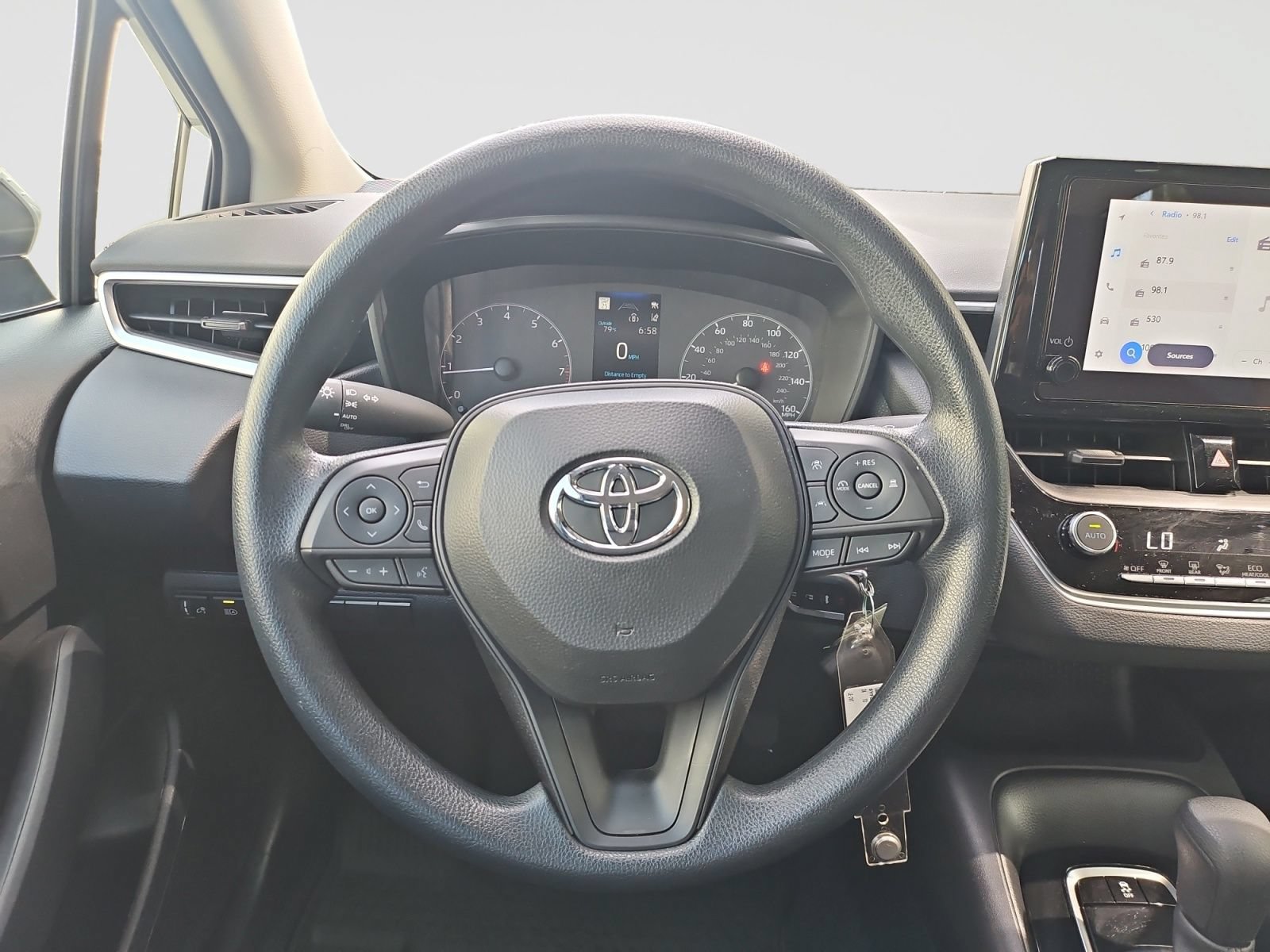 Used 2024 Toyota Corolla LE FWD image 44