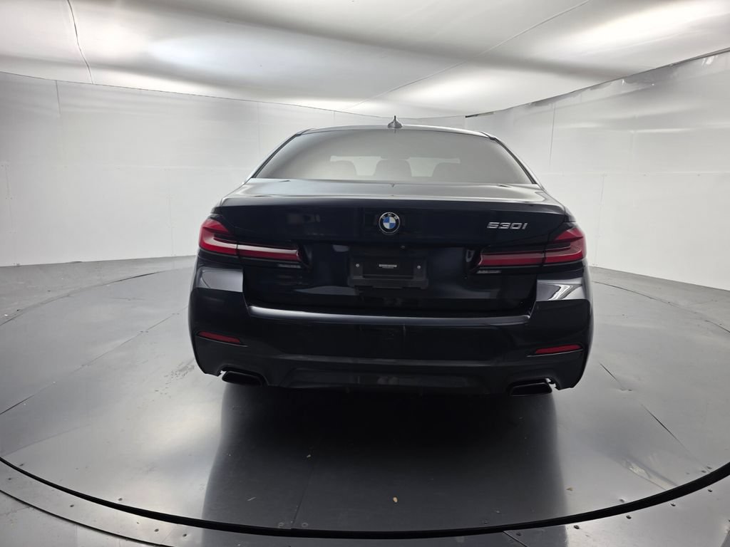 Used 2021 BMW 530i w/ M Sport Package RWD image 5