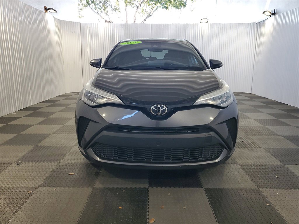Used 2021 Toyota C-HR XLE image 2