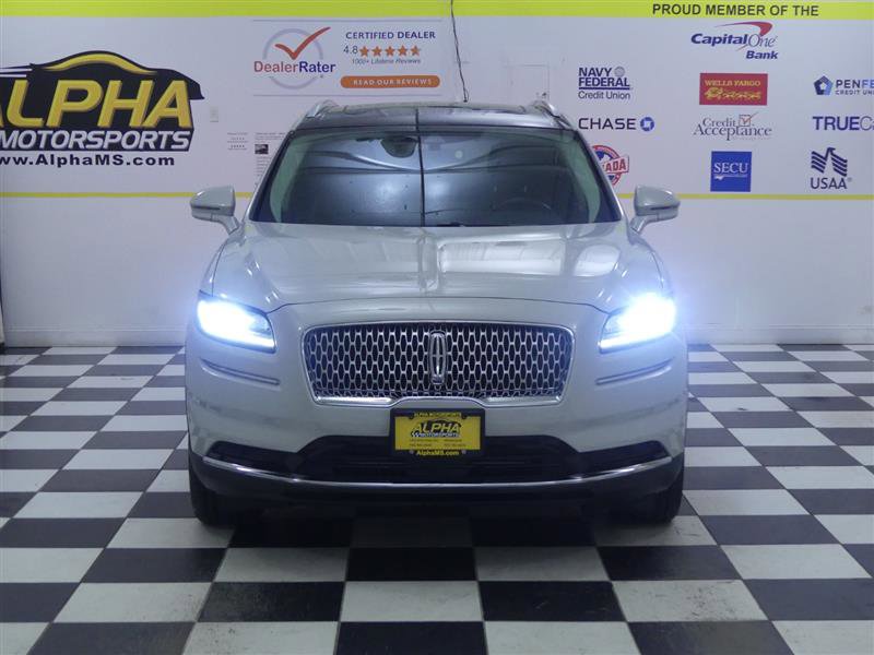 Used 2022 Lincoln Nautilus Reserve w/ Luxury Package image 2