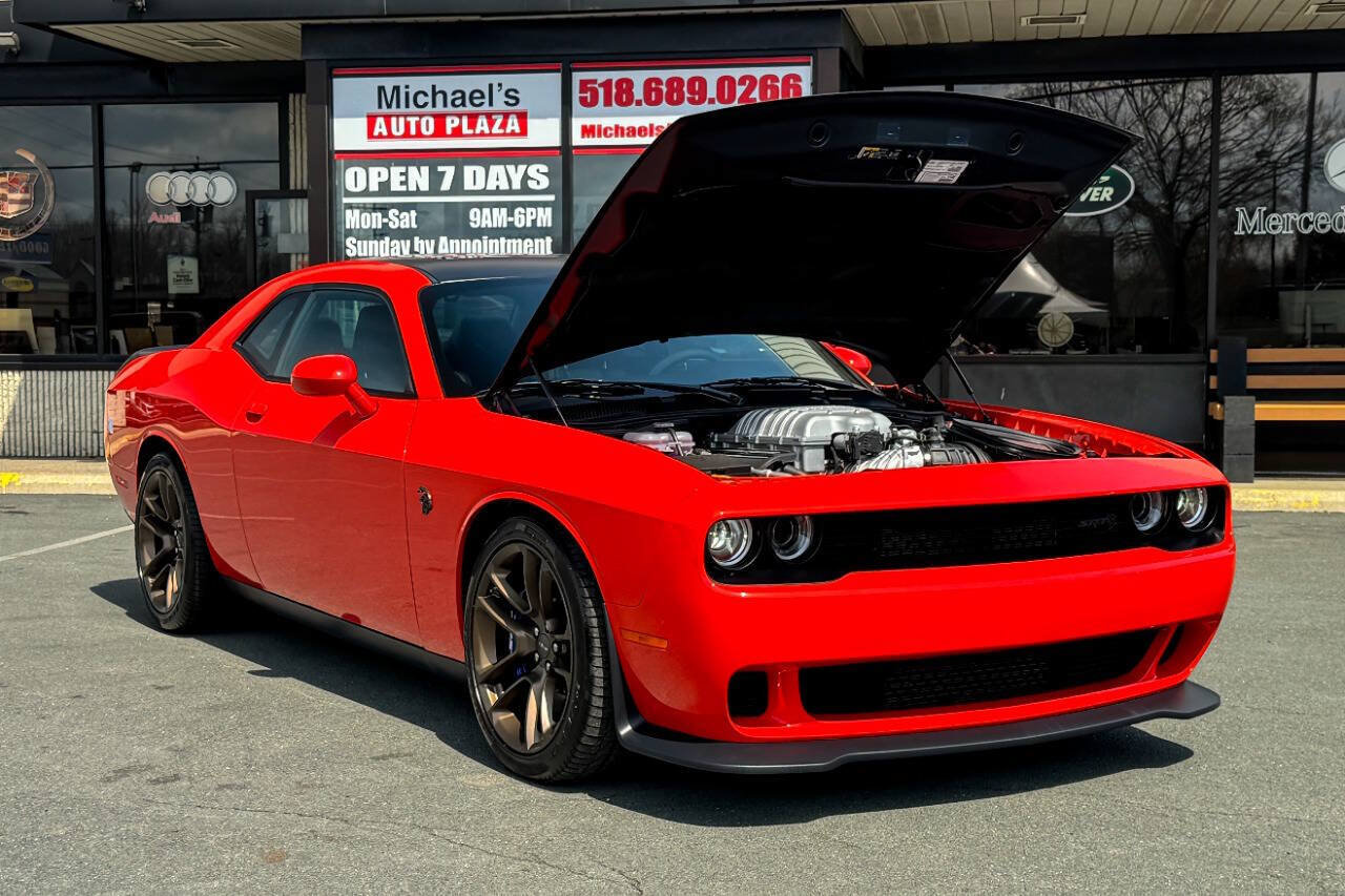 Used 2023 Dodge Challenger SRT Hellcat RWD image 3
