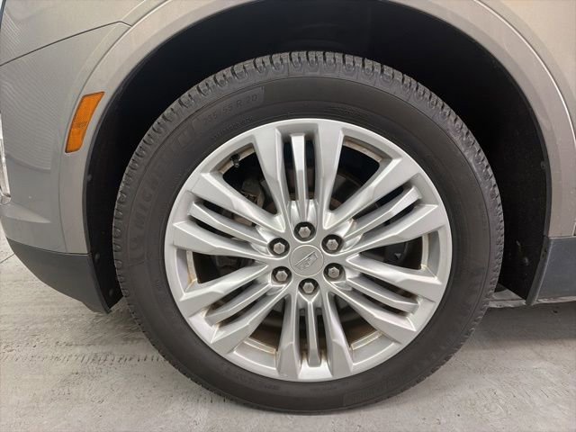 Used 2019 Cadillac XT5 Premium Luxury FWD image 11