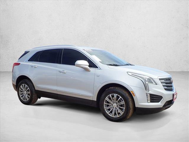 Used 2017 Cadillac XT5 Luxury w/ Driver Awareness Package FWD image 6