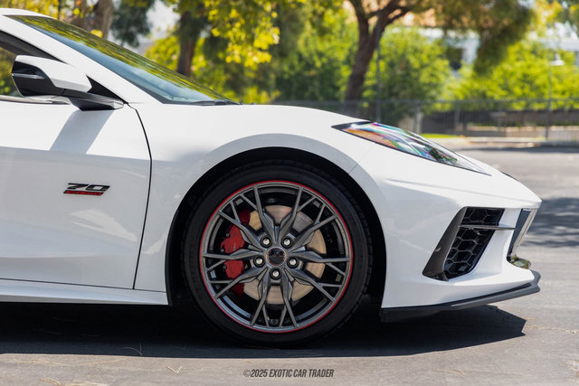 Used 2023 Chevrolet Corvette Stingray Premium Cpe w/ Z51 Performance Package image 11