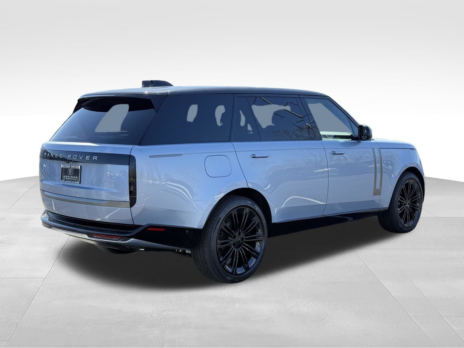 New 2026 Land Rover Range Rover Long Wheelbase SE AWD/4WD image 6