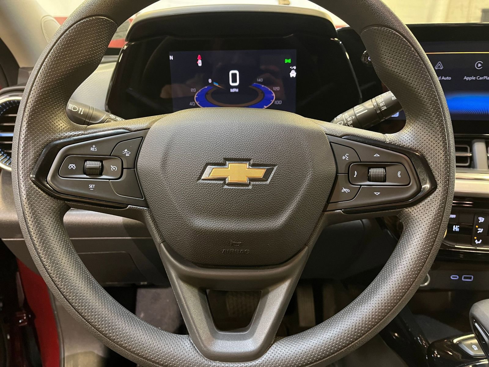 Used 2025 Chevrolet Trax LT image 27