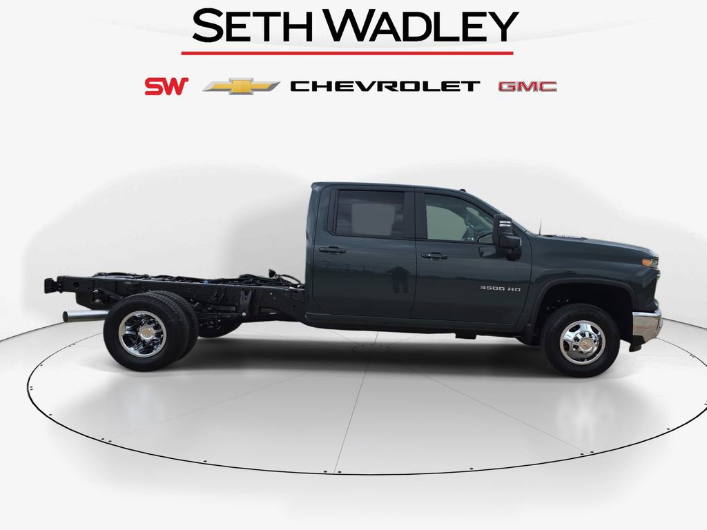 New 2026 Chevrolet Silverado 3500 LT image 8