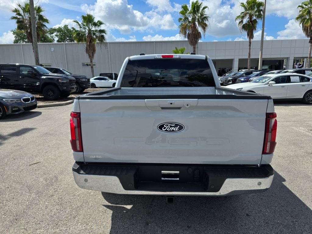 Used 2025 Ford F150 Lariat w/ FX4 Off-Road Package image 5