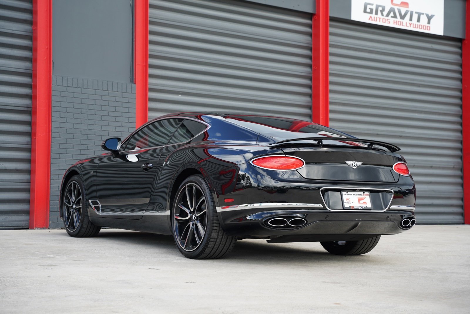 Used 2021 Bentley Continental GT image 2