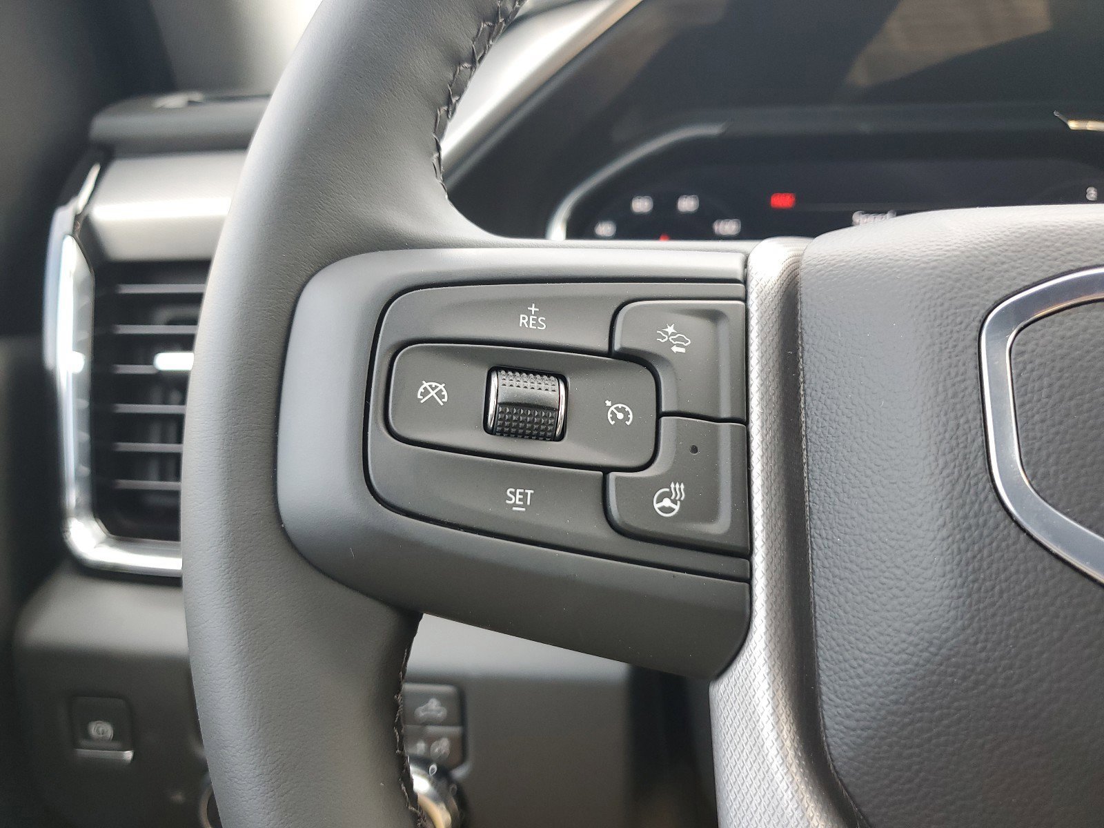 New 2025 GMC Sierra 2500 Denali image 25