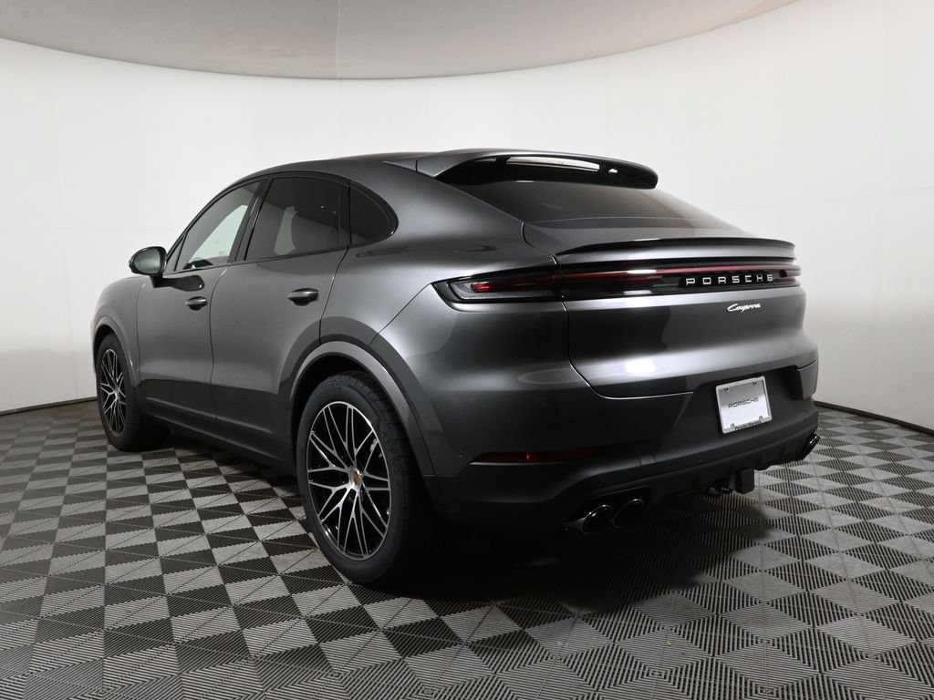 Used 2026 Porsche Cayenne Coupe AWD/4WD image 3