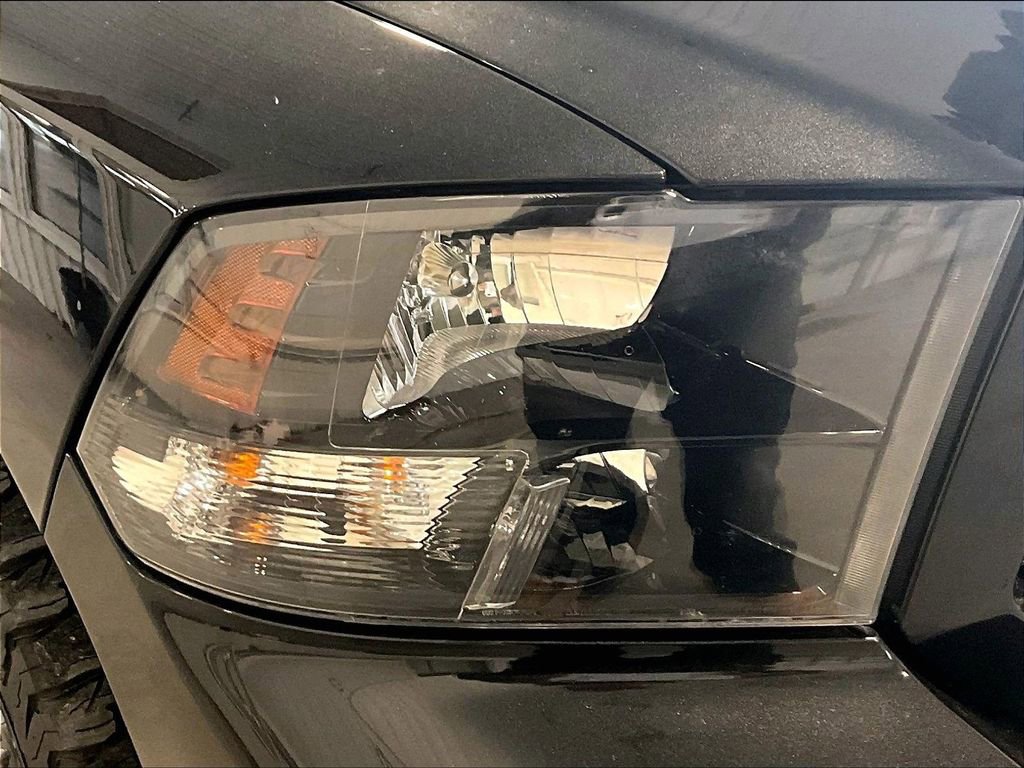 Used 2018 RAM 1500 Express w/ Black Ram 1500 Express Group image 31