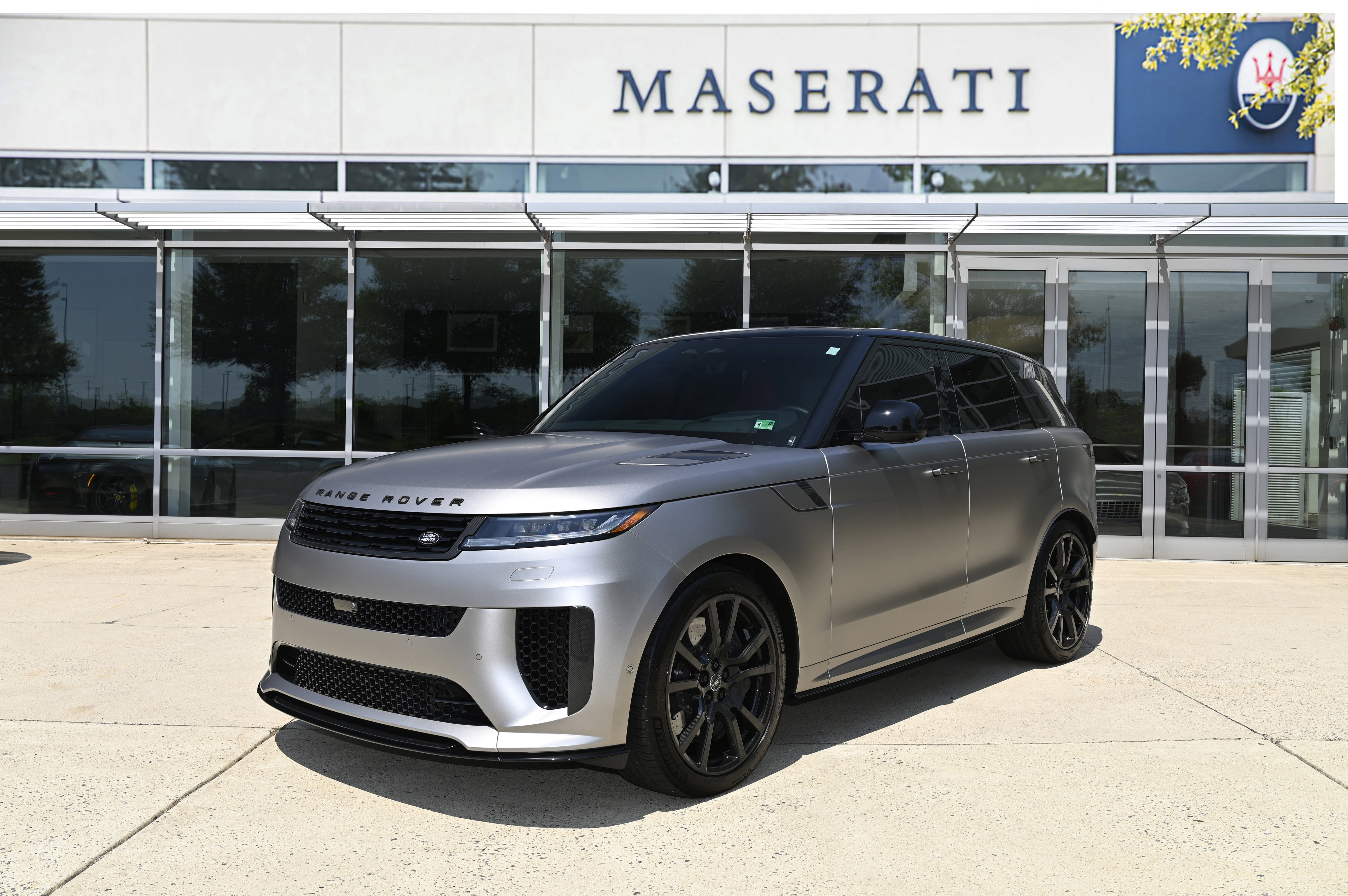 Used 2024 Land Rover Range Rover Sport