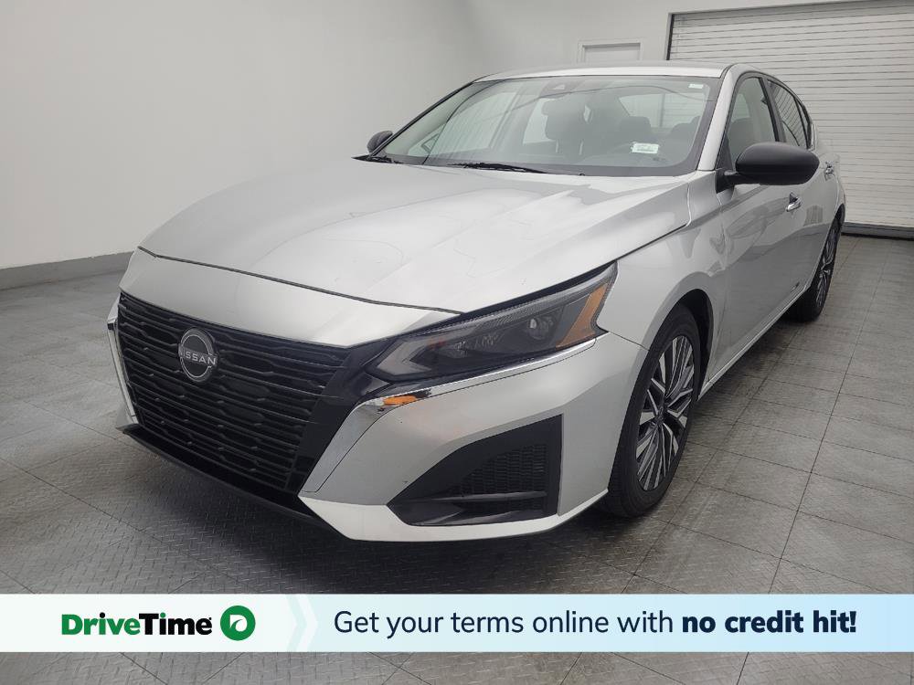 Used 2024 Nissan Altima 2.5 SV image 1