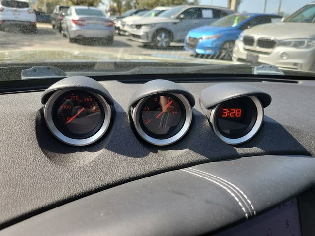 Used 2020 Nissan 370Z Coupe image 19