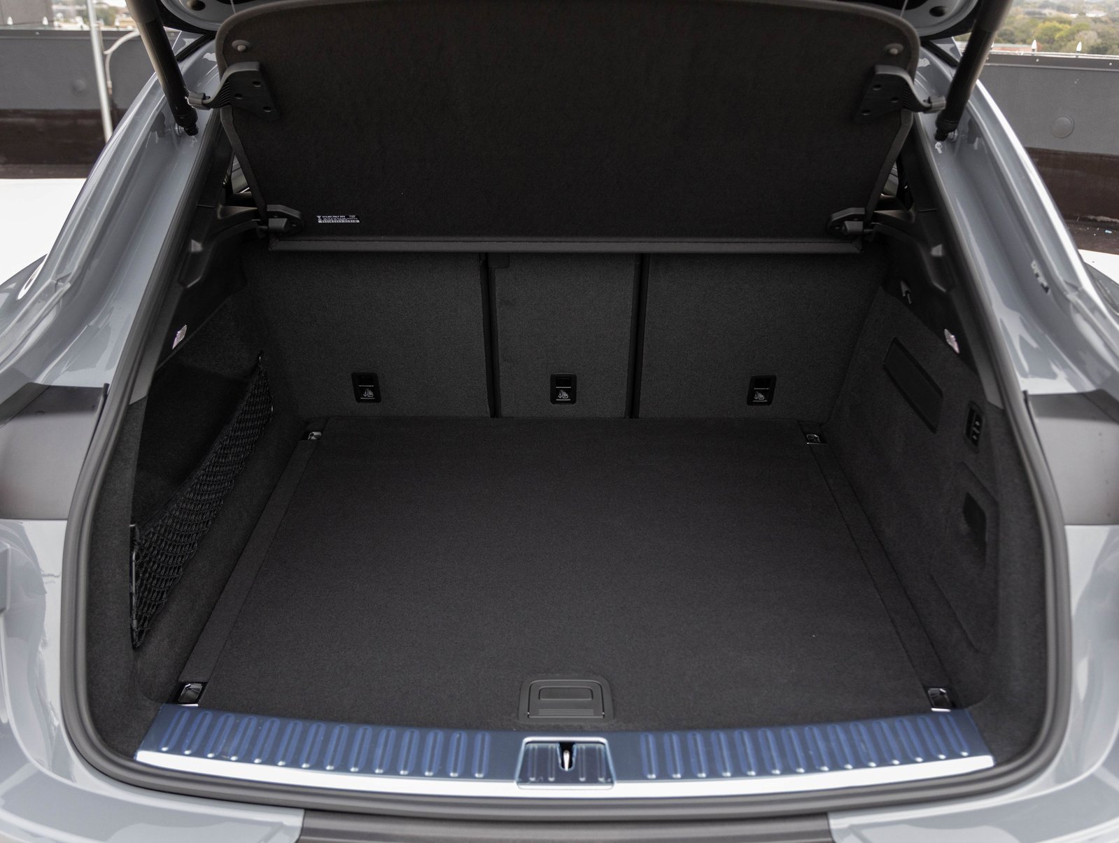 Certified 2026 Porsche Cayenne Coupe image 30