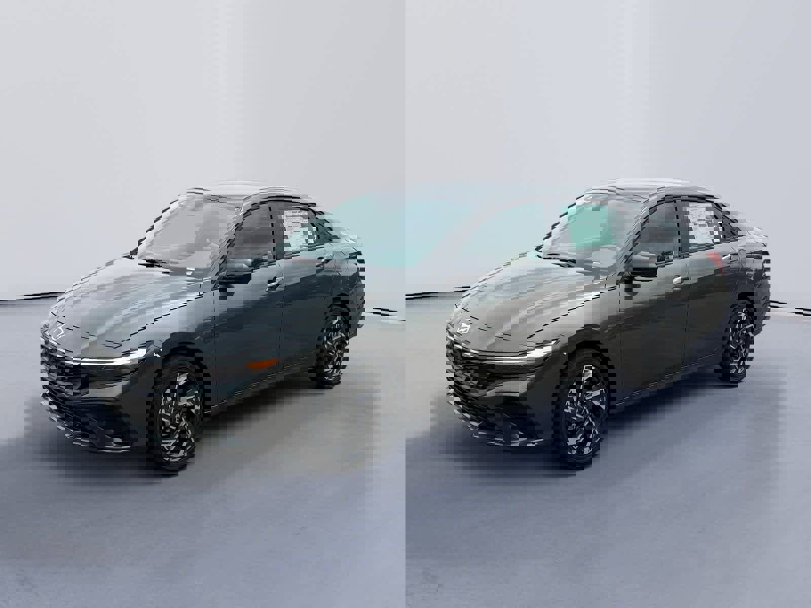 New 2025 Hyundai Elantra SEL image 3