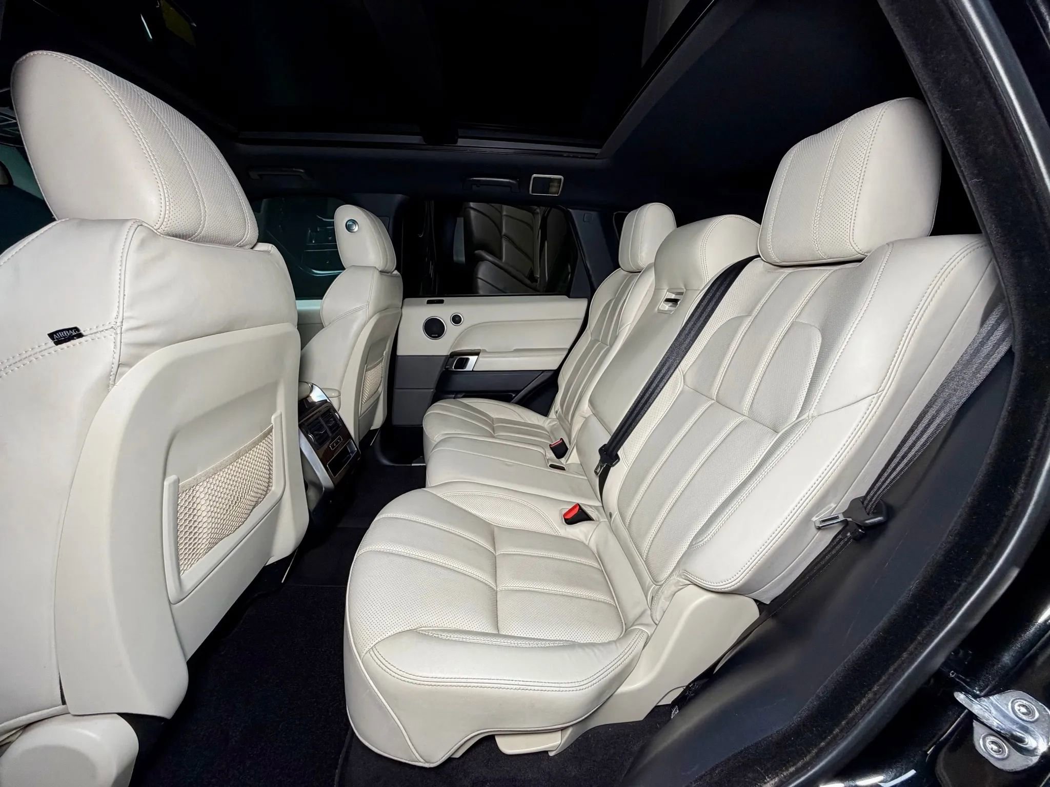 Used 2015 Land Rover Range Rover Sport Supercharged AWD/4WD image 19