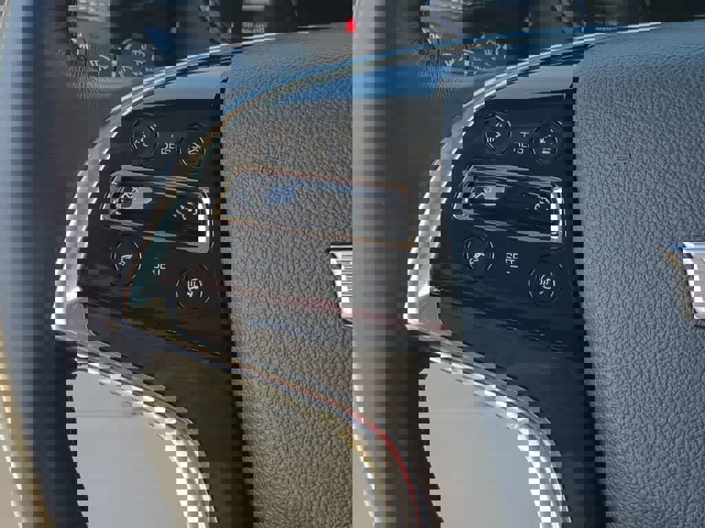 Used 2018 Cadillac Escalade Luxury image 24