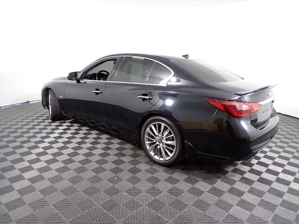 Used 2018 INFINITI Q50 Luxe w/ Sensory Package (Luxe) AWD/4WD image 11