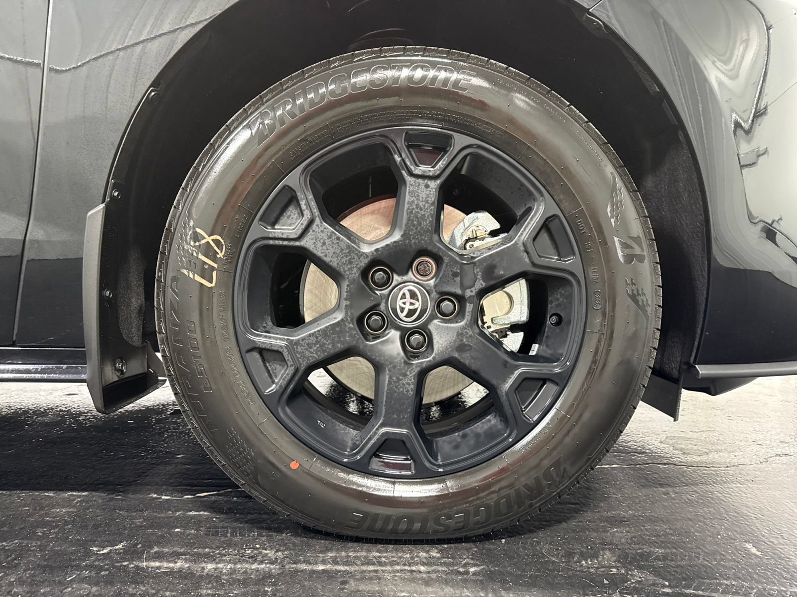 New 2026 Toyota Sienna XLE Woodland Edition AWD/4WD image 9