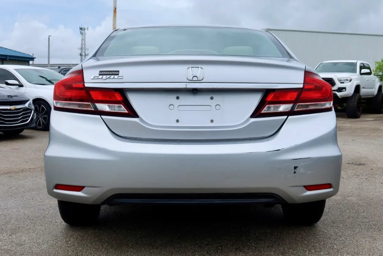 Used 2013 Honda Civic LX image 3
