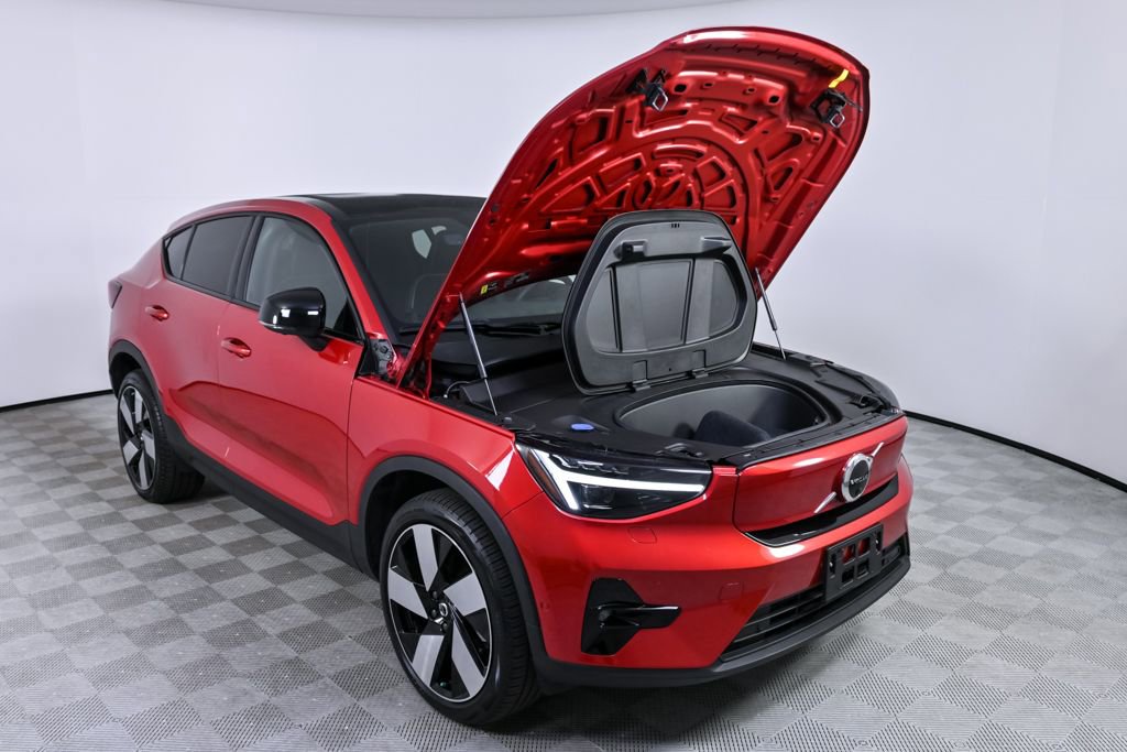 Used 2023 Volvo C40 P8 Recharge Ultimate image 35