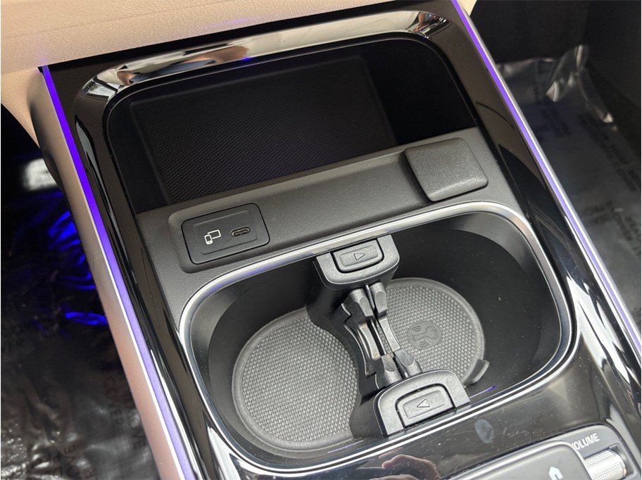 Used 2022 Mercedes-Benz GLB 250 image 35
