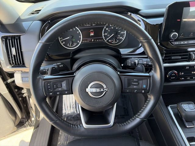 Used 2022 Nissan Pathfinder SV w/ SV Premium Package image 24