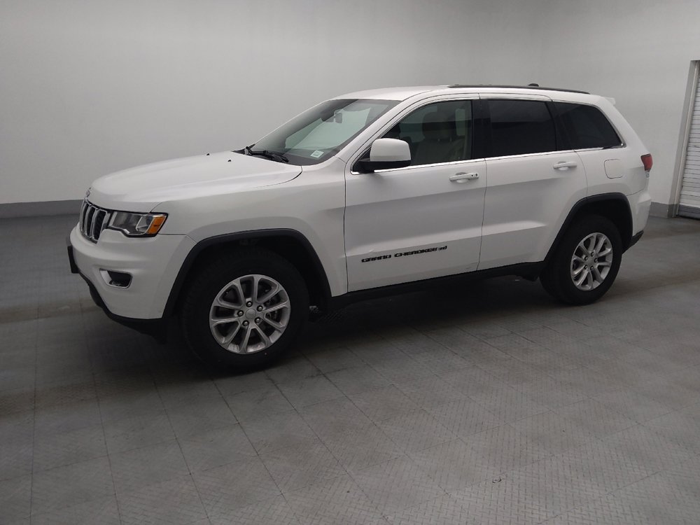 Used 2022 Jeep Grand Cherokee Laredo E AWD/4WD image 2