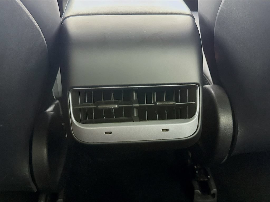 Used 2020 Tesla Model 3 Standard Range RWD image 33