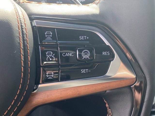 New 2025 Jeep Grand Cherokee L Summit AWD/4WD image 18