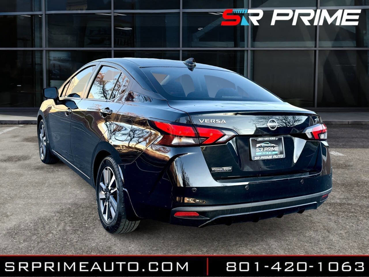 Used 2023 Nissan Versa SV w/ Trunk Package image 2