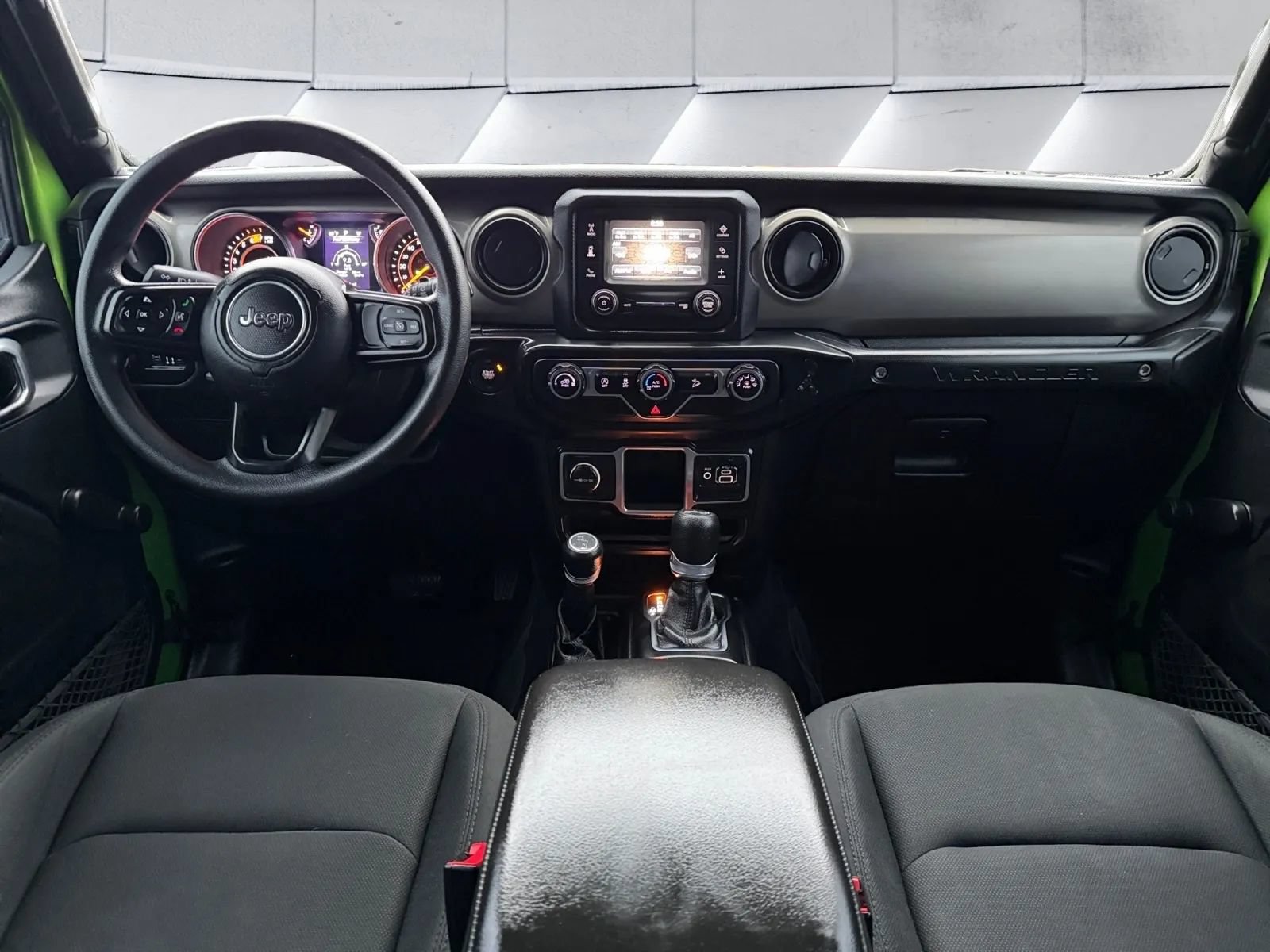 Used 2018 Jeep Wrangler Unlimited Sport AWD/4WD image 12