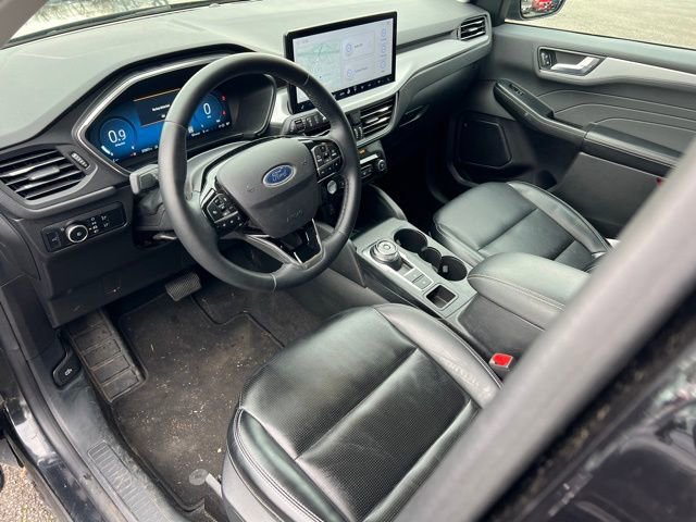 Used 2024 Ford Escape Platinum image 15