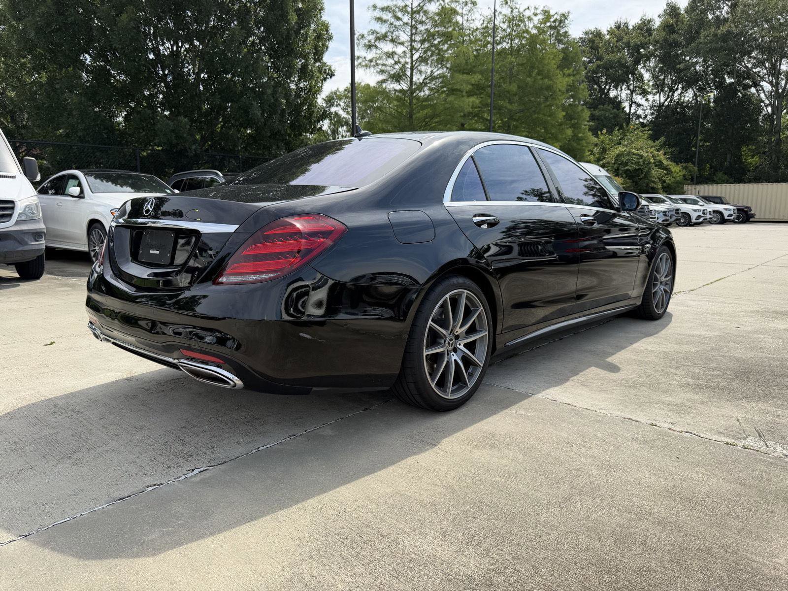 Used 2020 Mercedes-Benz S 560 Sedan image 24