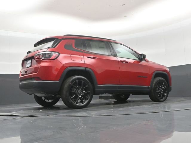 New 2026 Jeep Compass Latitude image 39