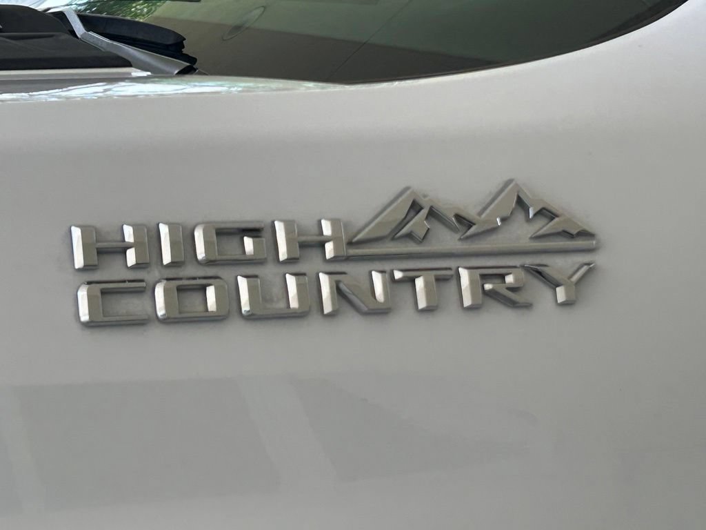 Used 2021 Chevrolet Silverado 2500 High Country w/ Z71 Off-Road Package AWD/4WD image 18