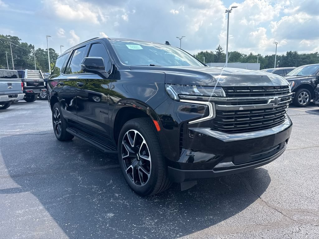 Used 2022 Chevrolet Tahoe RST w/ Luxury Package AWD/4WD image 4