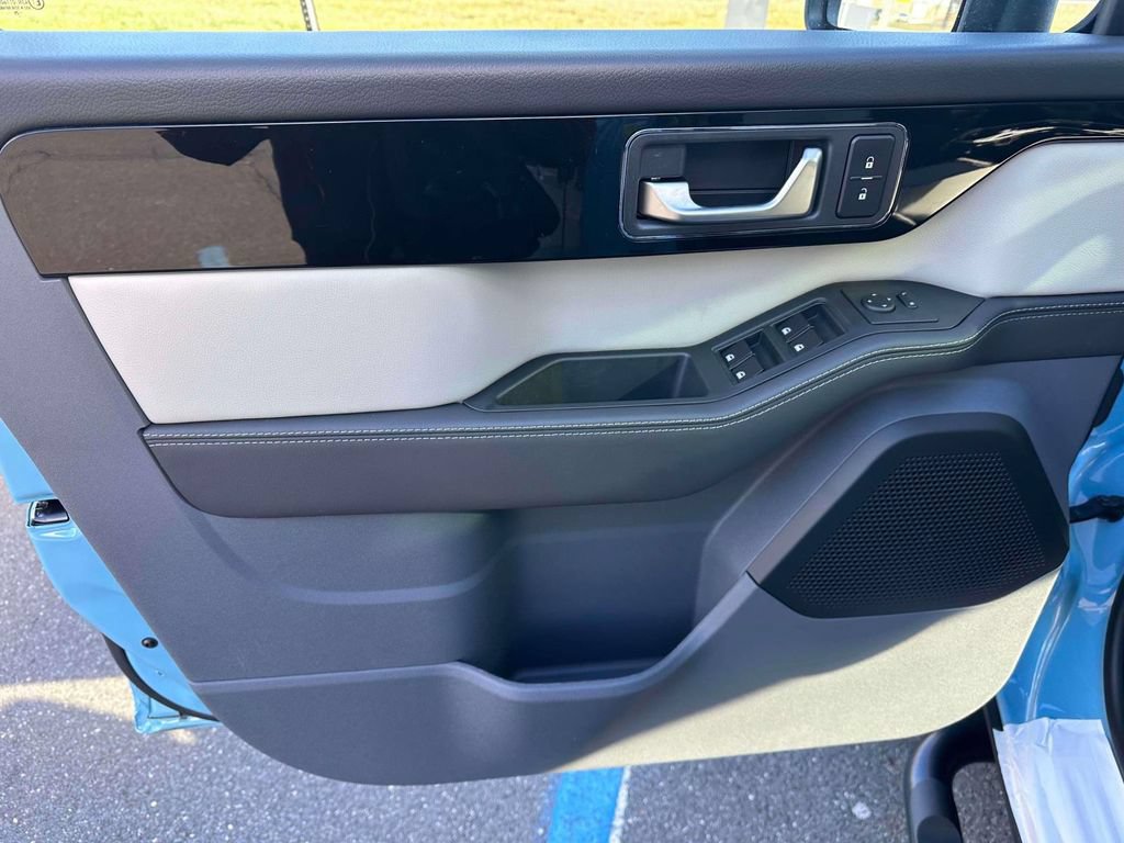 New 2025 INEOS Grenadier Station Wagon AWD/4WD image 16