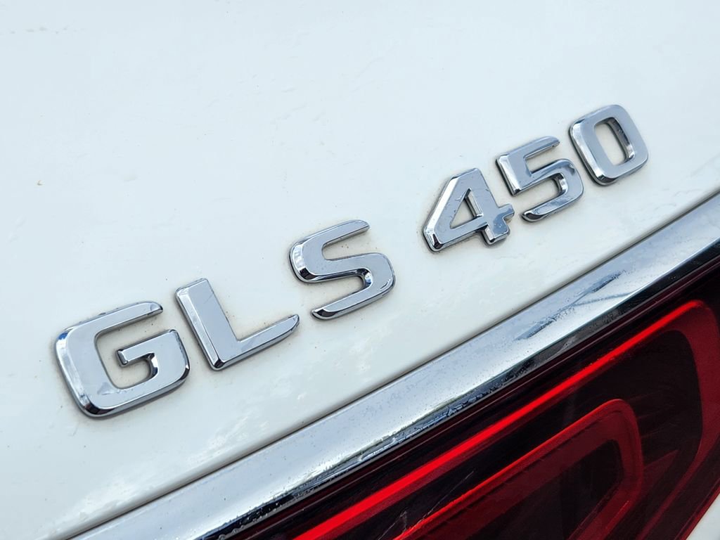 Used 2023 Mercedes-Benz GLS 450 4MATIC image 11