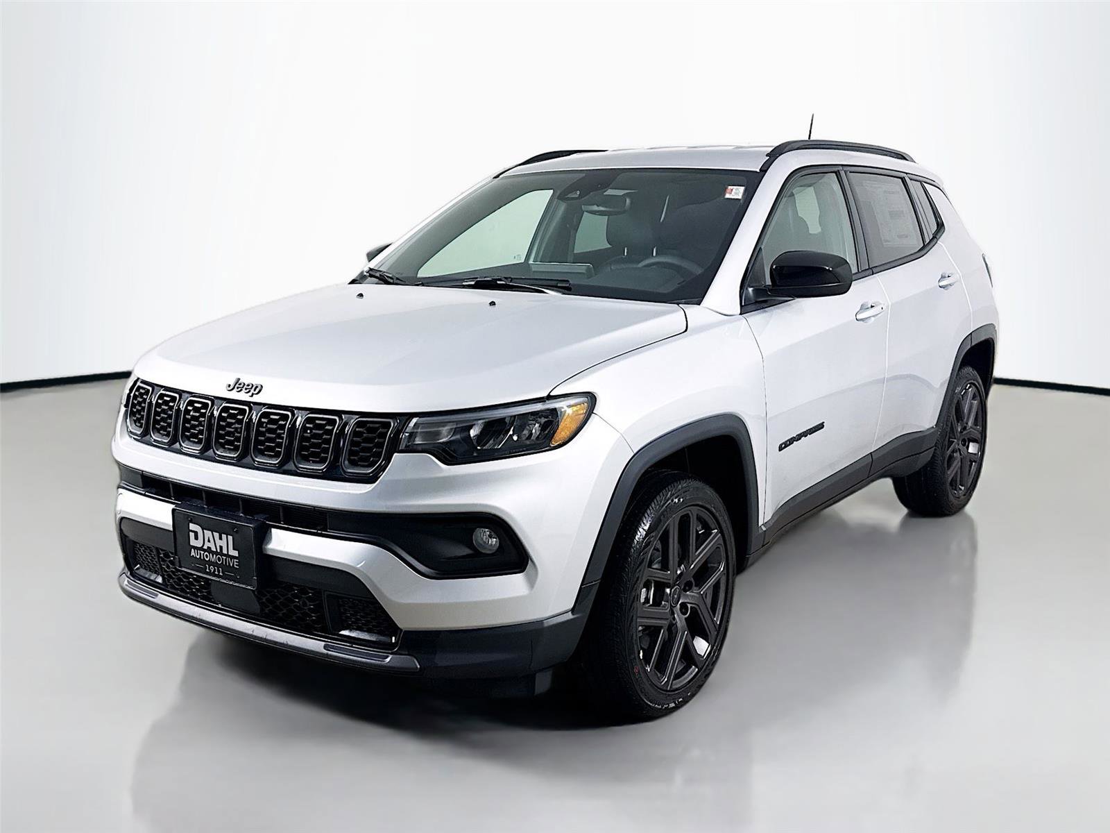 New 2026 Jeep Compass Latitude image 3